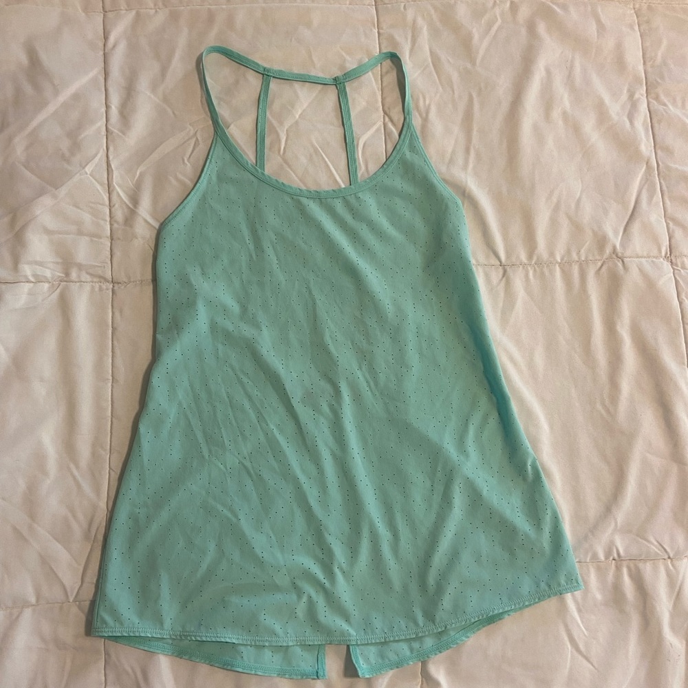 XS Mint Zella loose, lightweight workout top